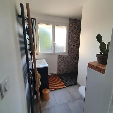 Maison Zen Proche Circuit Privatunterkunft